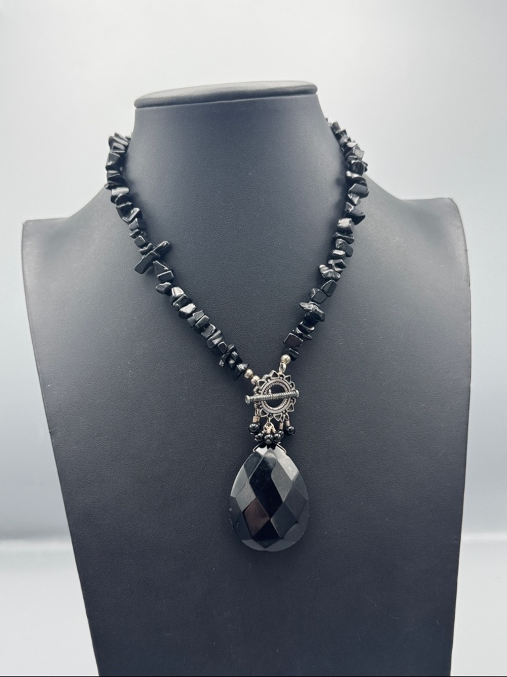 Black Faceted Teardrop Pendant Necklace Stone